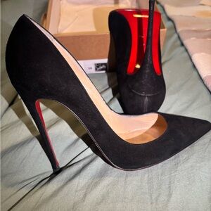 Elegant Black Christian Louboutin So Kate